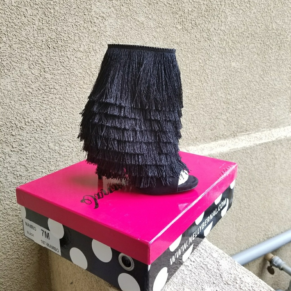 NEW Nelly Bernal Heels